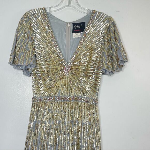 Mac Duggal 5538 Embellished V-Neck Butterfly Sleeve Column Platinum Gown, Size 4 - Picture 4 of 13